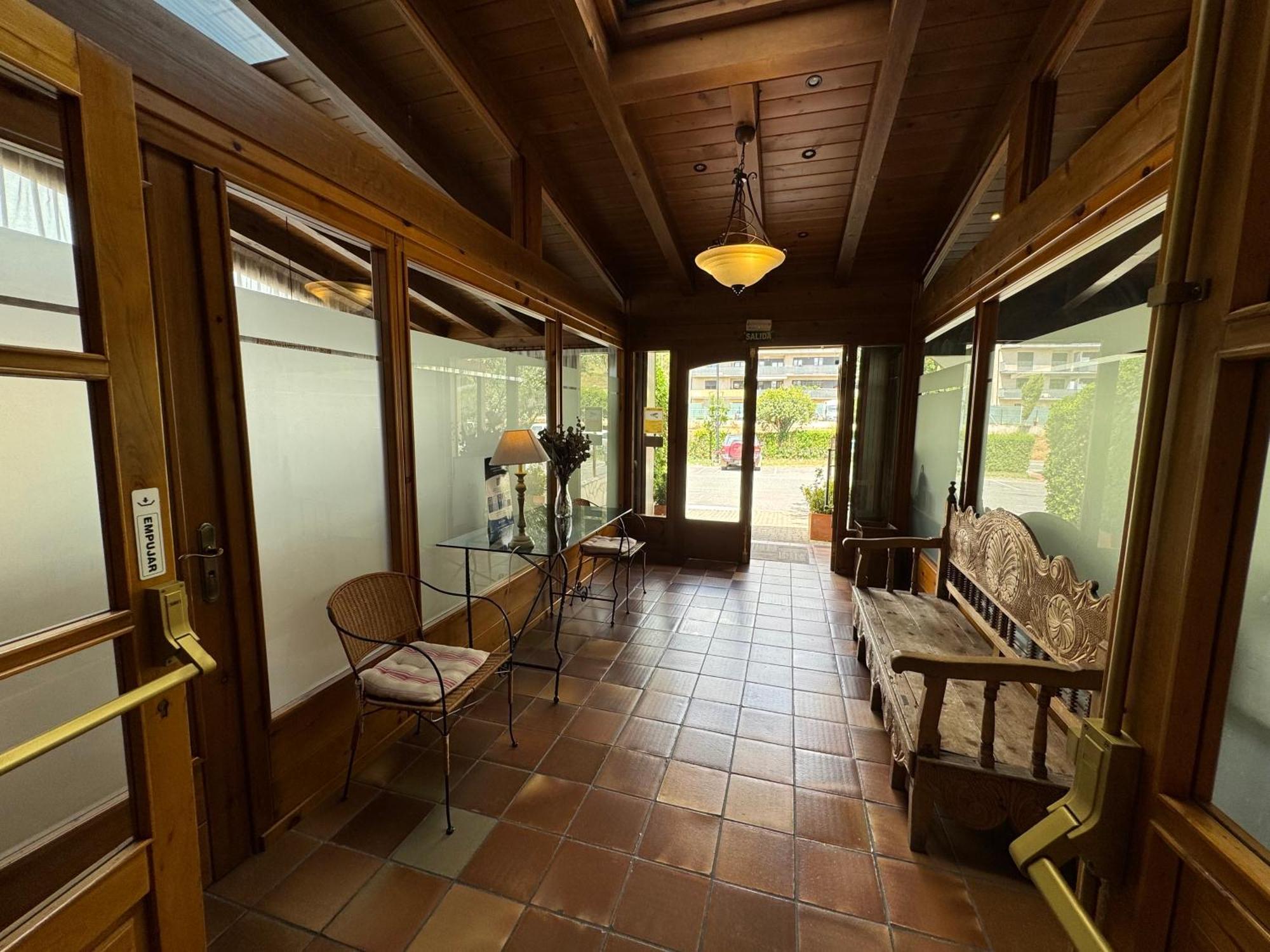 Albergue Jakue Puente la Reina エクステリア 写真