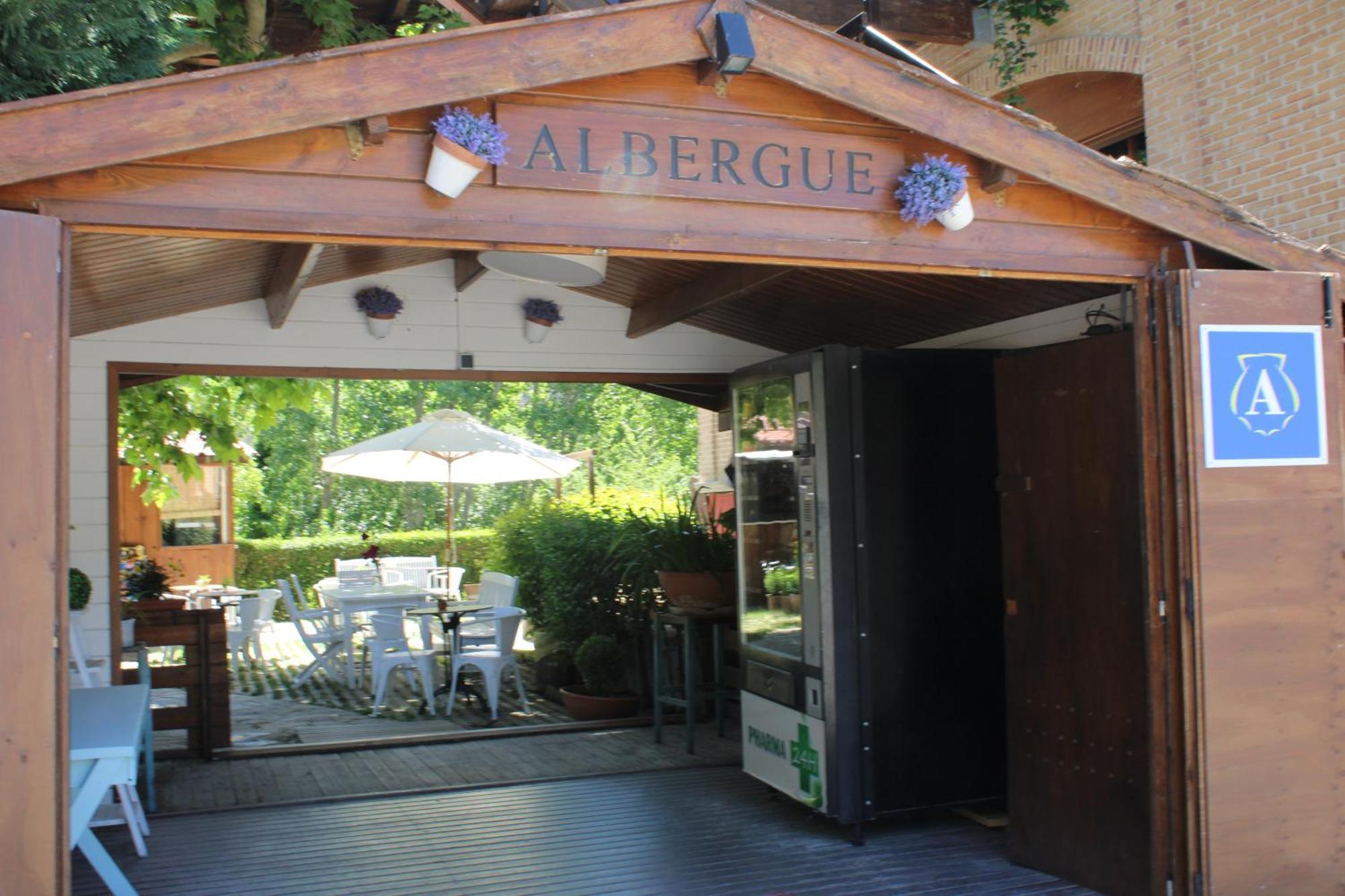 Albergue Jakue Puente la Reina エクステリア 写真