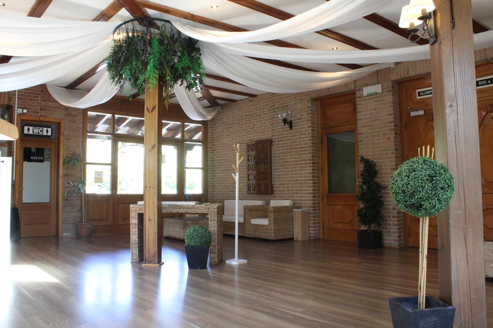 Albergue Jakue Puente la Reina エクステリア 写真